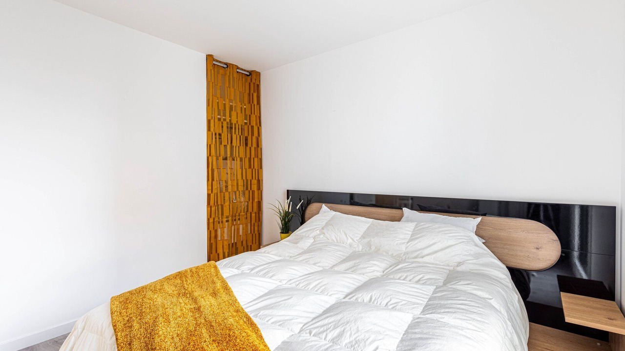Photo of Bedroom in Saint-Ouen