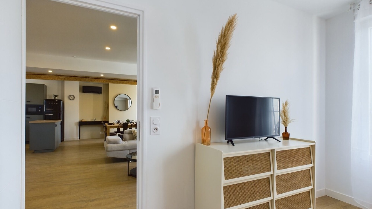 Photo of Livingroom in Margny-les-Compiegne