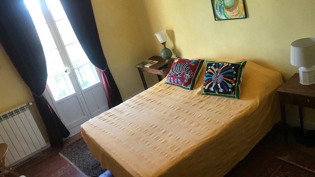 Photo of Bedroom in Peret