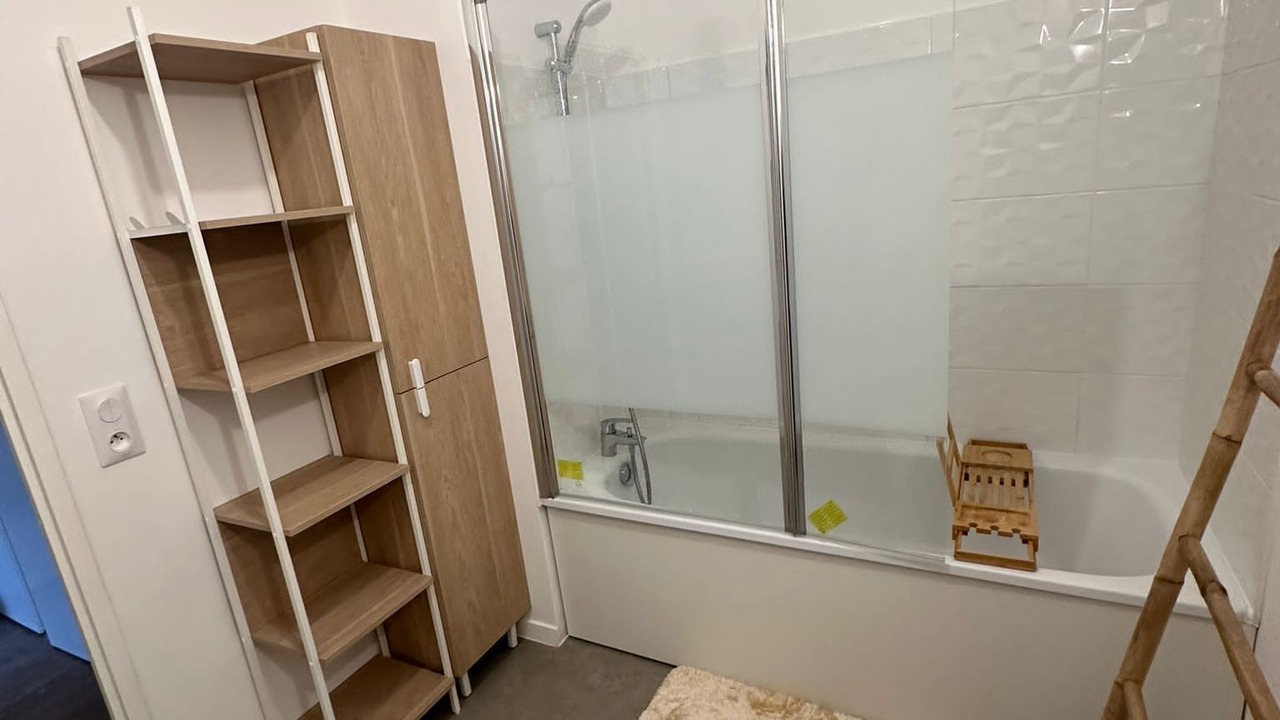 Photo of Bathroom in Le Blanc-Mesnil