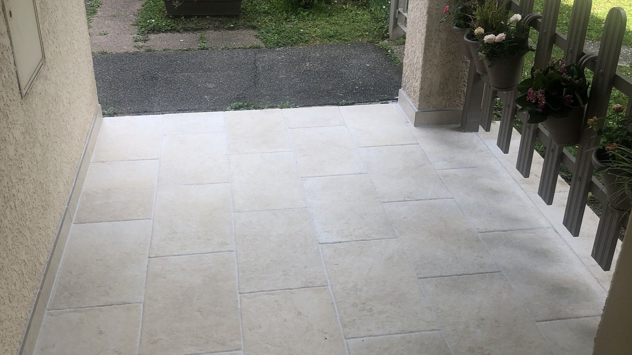 Photo of Outdoor in Courtry