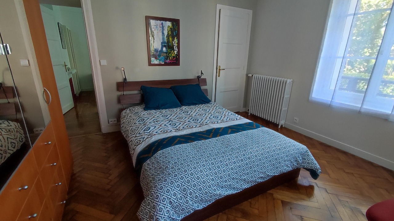 Photo of Bedroom in Athis-Mons