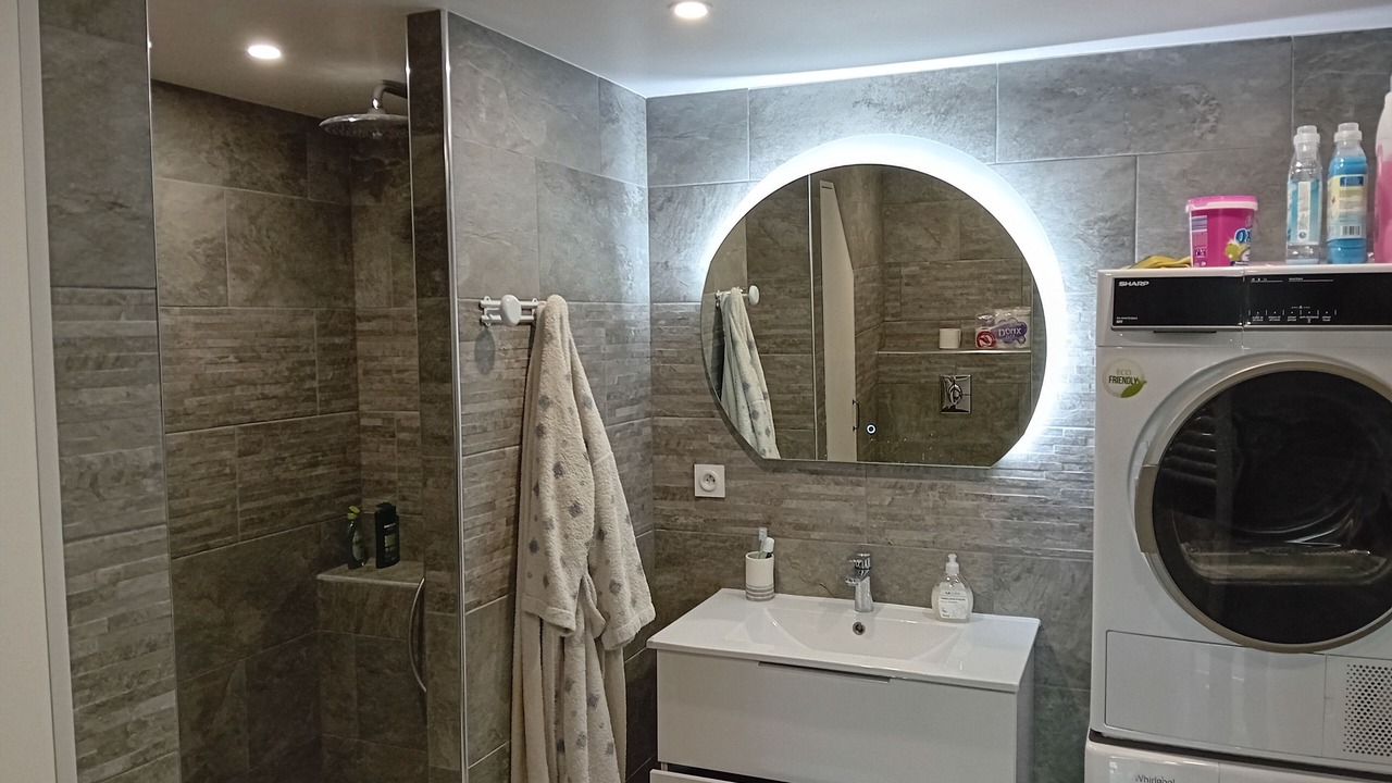 Photo of Bathroom in Louvres