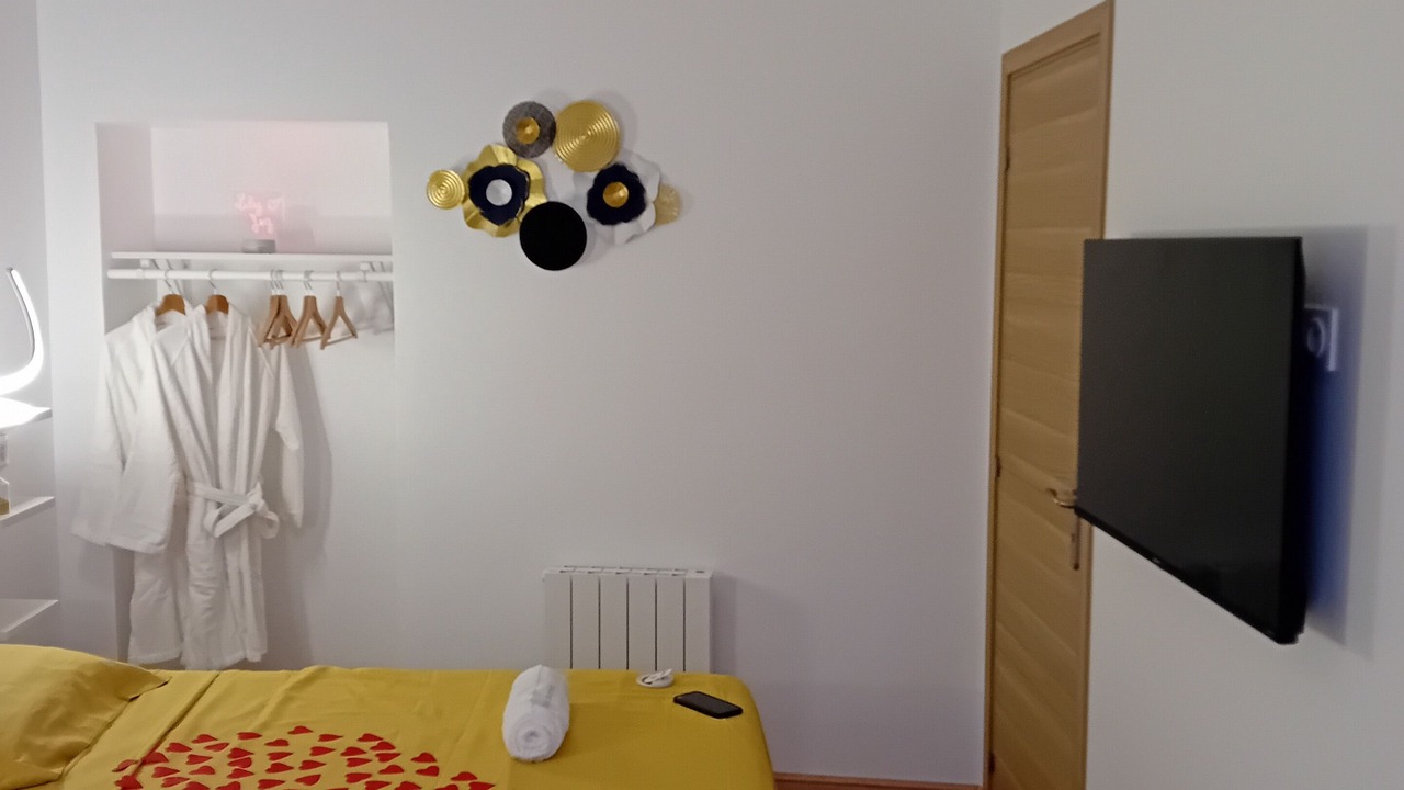 Photo of Bedroom in Louvres