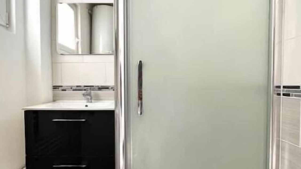 Photo of Bathroom in Boulogne-Centre