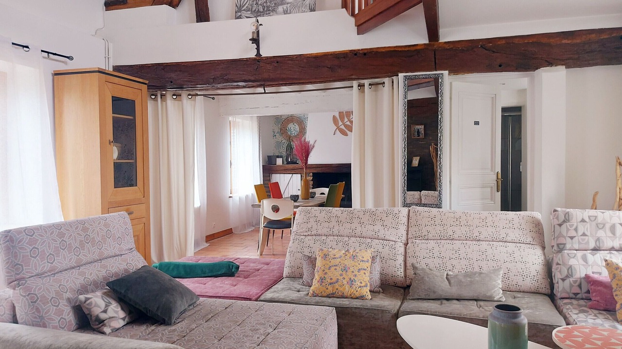 Photo of Livingroom in Bailleau-l'Eveque