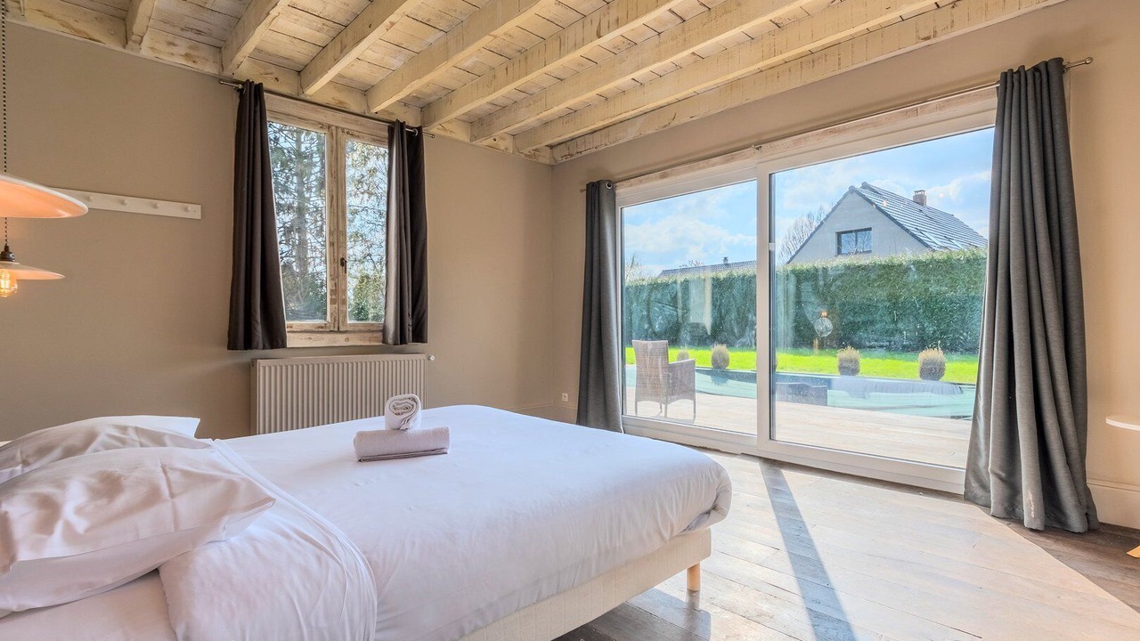 Photo of Bedroom in Sainghin-en-Melantois