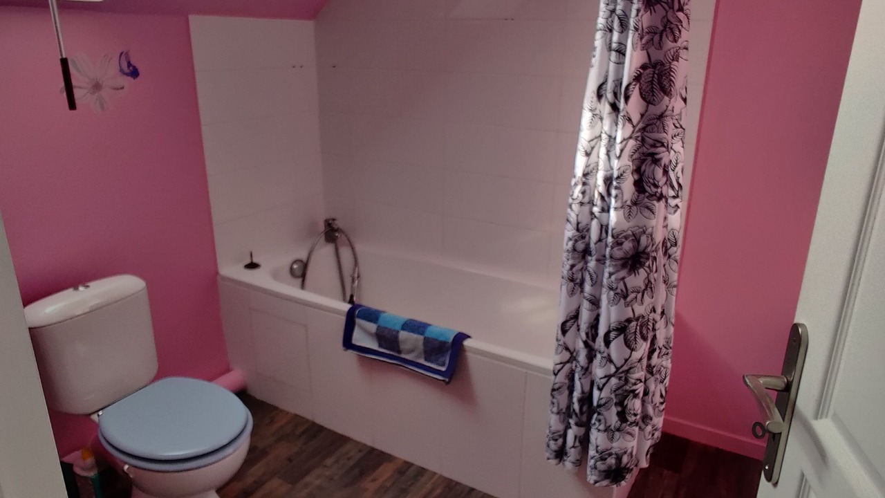 Photo of Bathroom in Corquilleroy