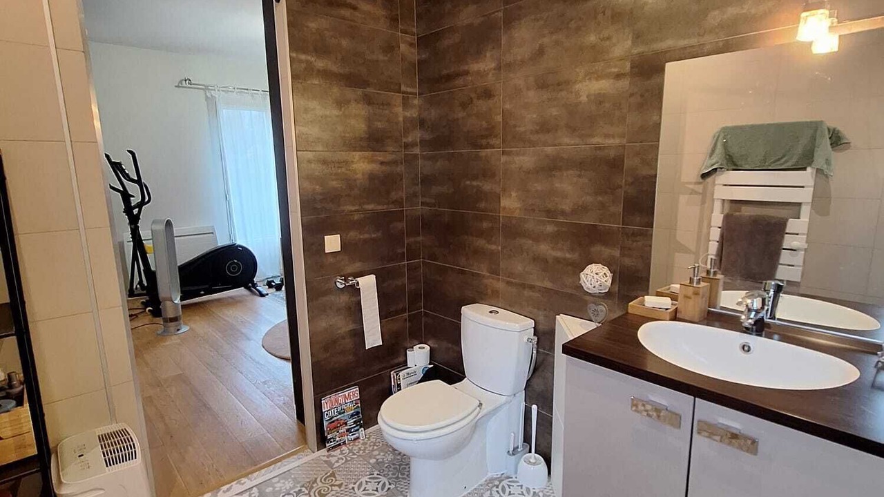 Photo of Bathroom in Boisemont