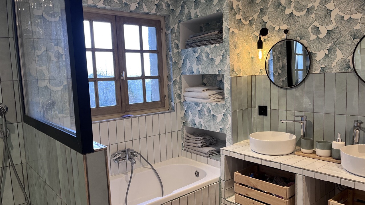 Photo of Bathroom in Sainte-Foy-de-Montgommery