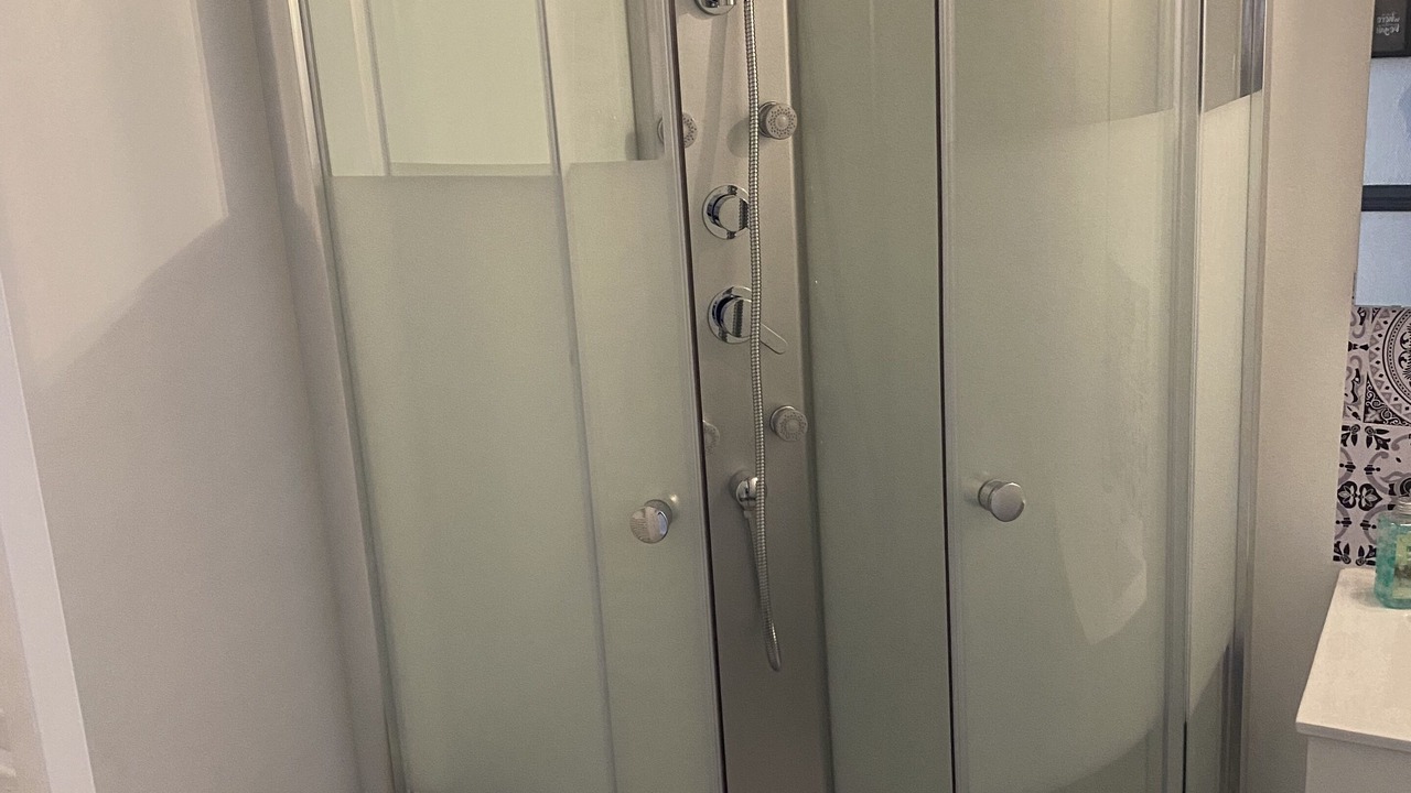 Photo of Bathroom in Crepy-en-Valois