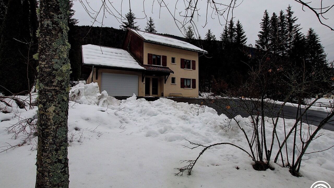 Photo of Outdoor in Lelex