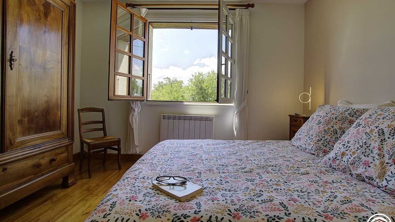 Photo of Bedroom in Val-Revermont