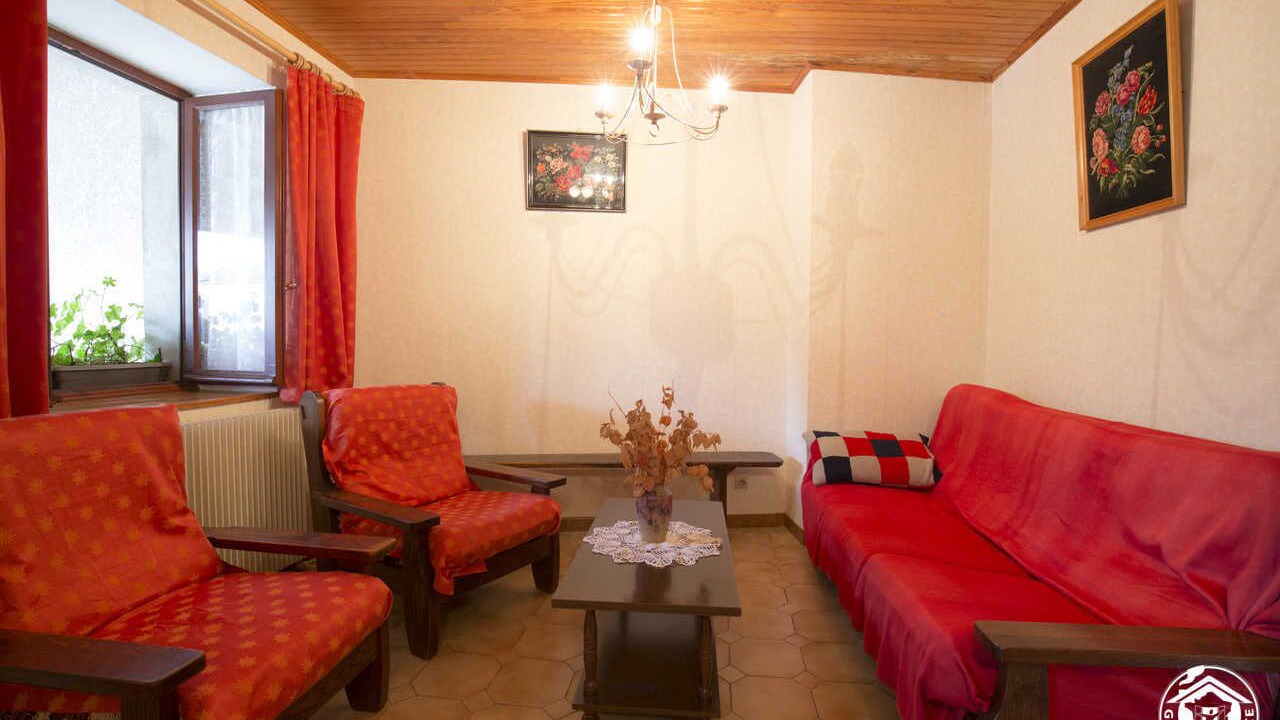 Photo of Livingroom in Bolozon