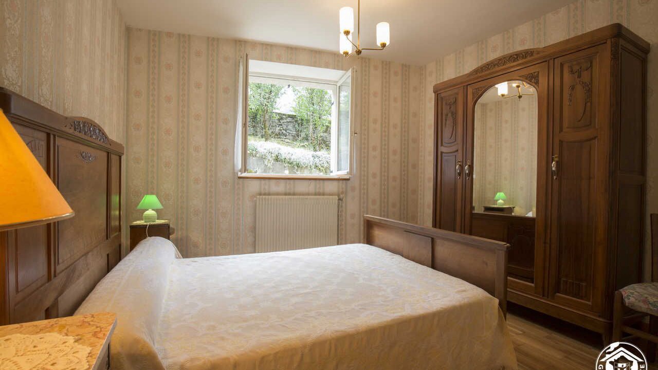 Photo of Bedroom in Bolozon