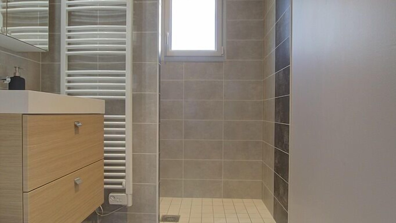 Photo of Bathroom in Peronnas