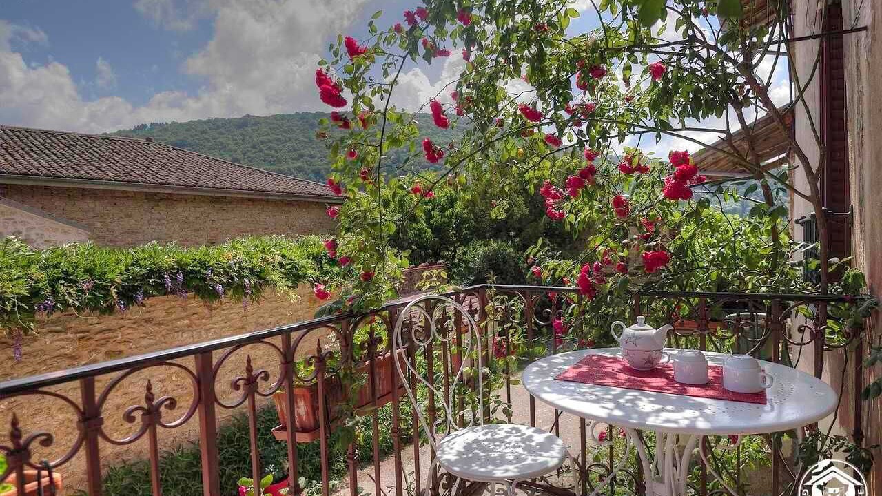 Photo of Outdoor in Boyeux-Saint-Jerome