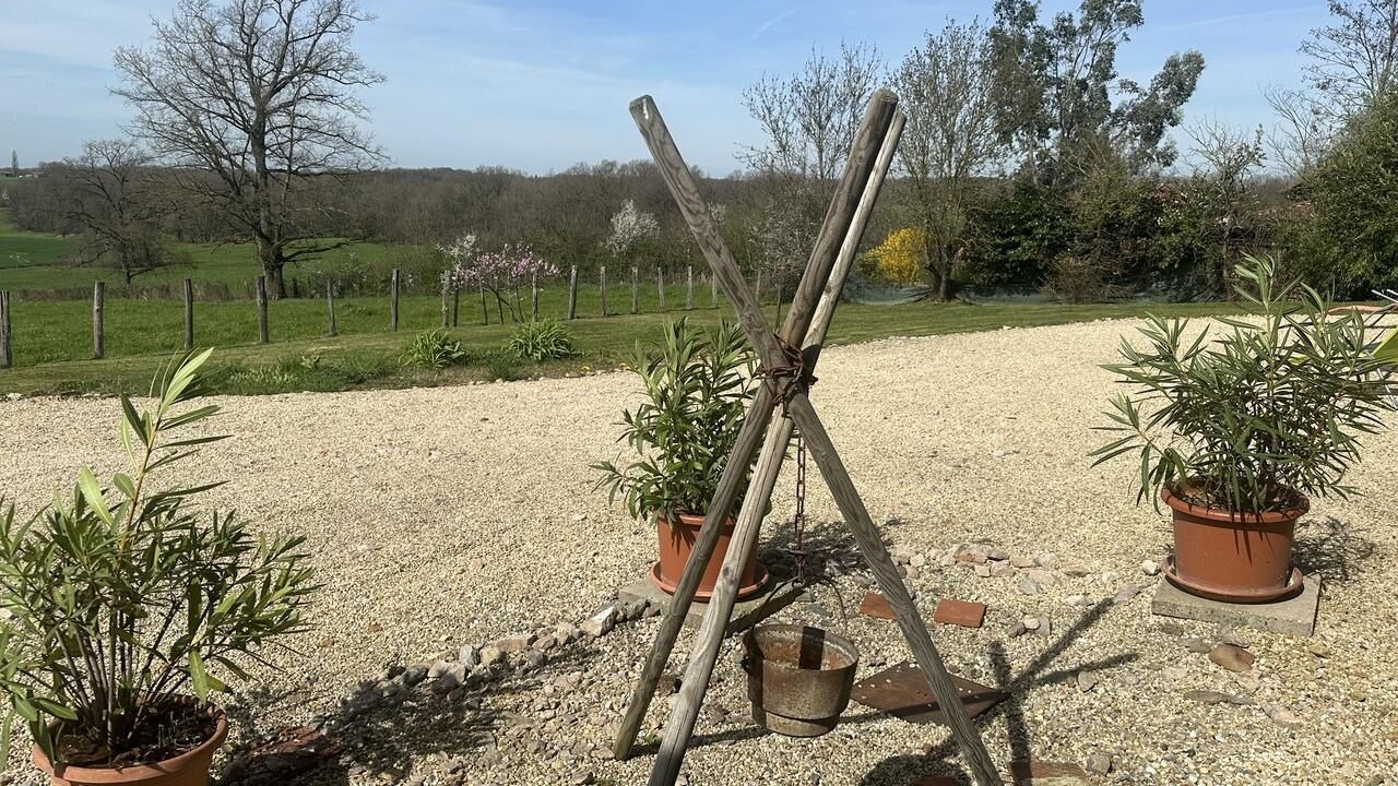 Photo of Outdoor in Beaupont