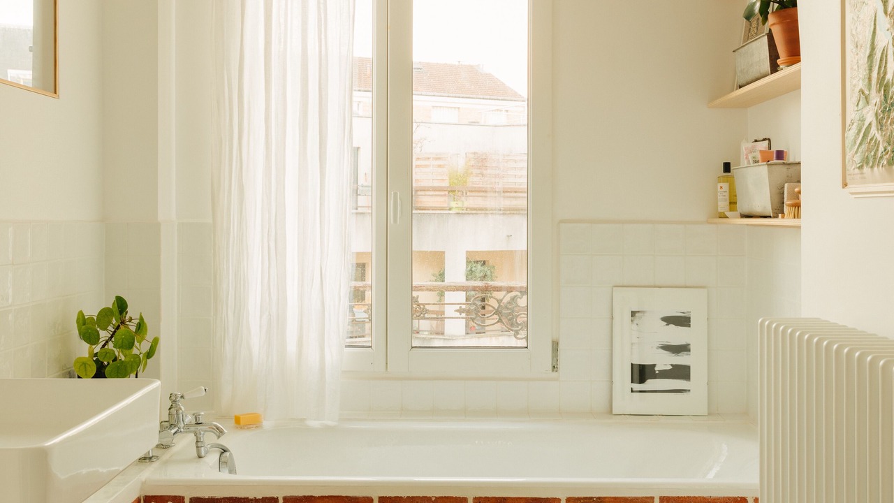 Photo of Bathroom in Gare