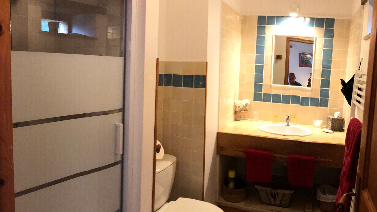 Photo of Bathroom in Solesmes
