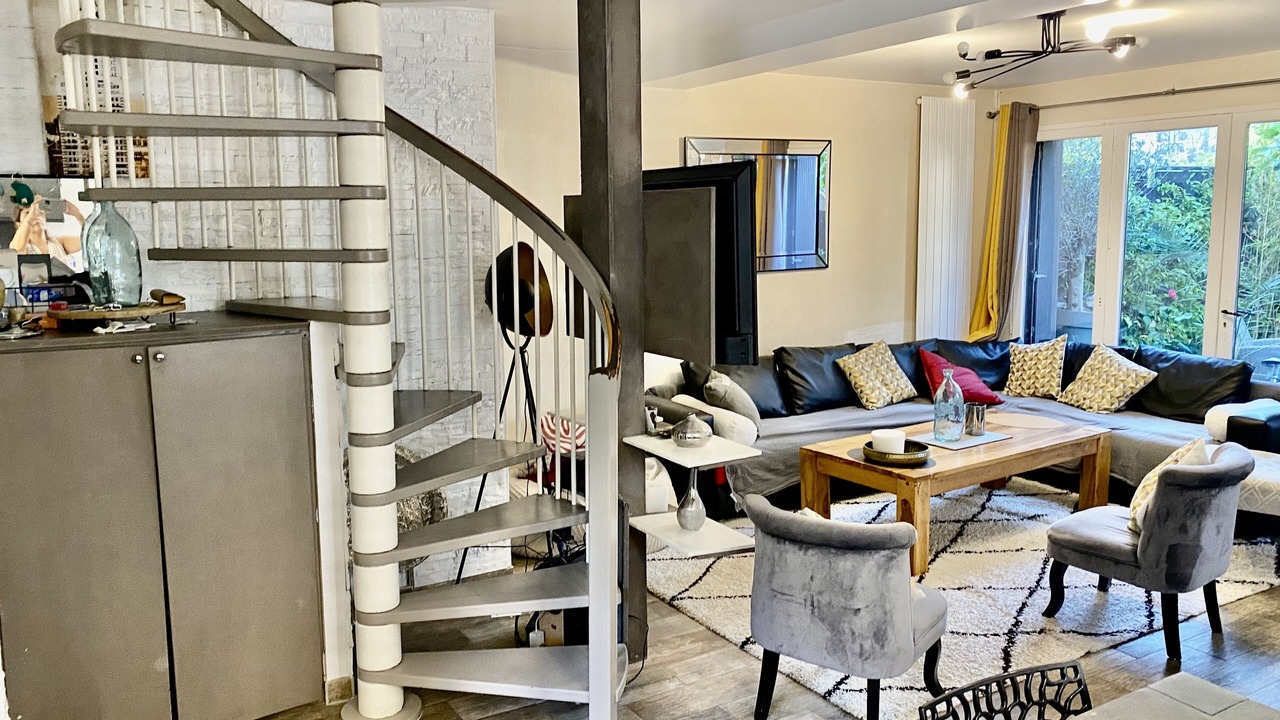 Photo of Livingroom in Carrieres-sur-Seine