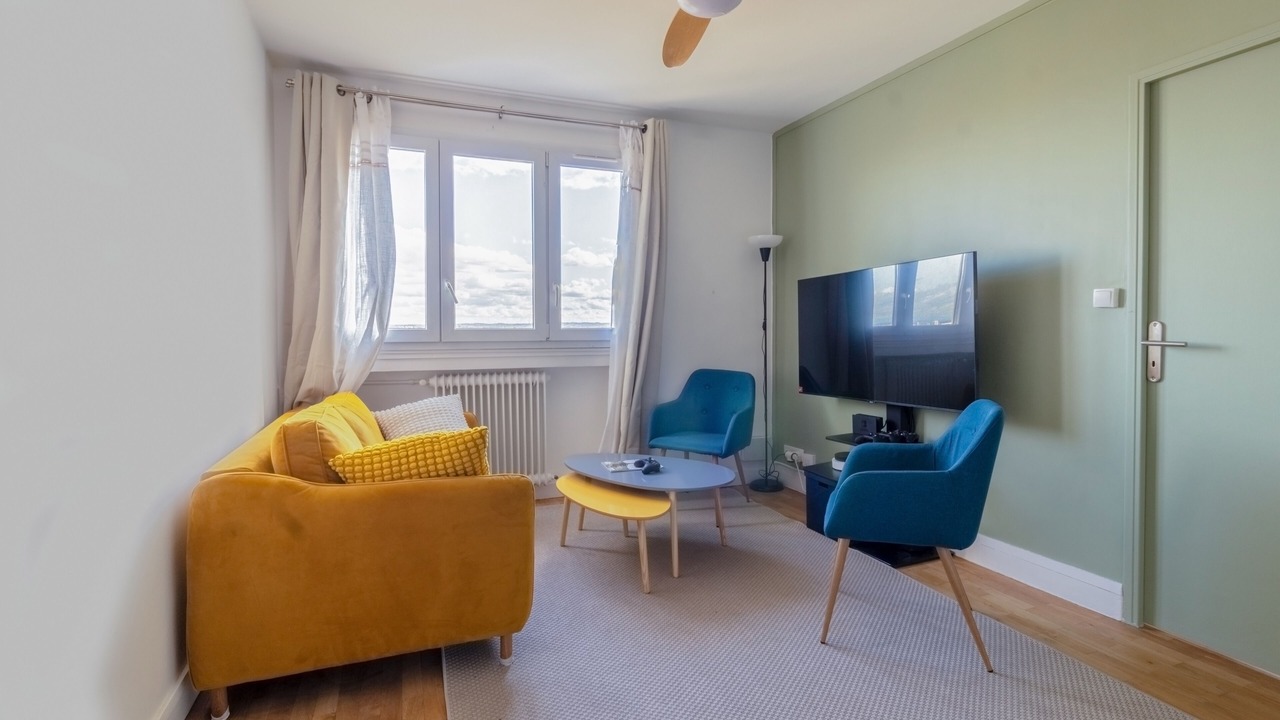 Photo of Livingroom in Oullins
