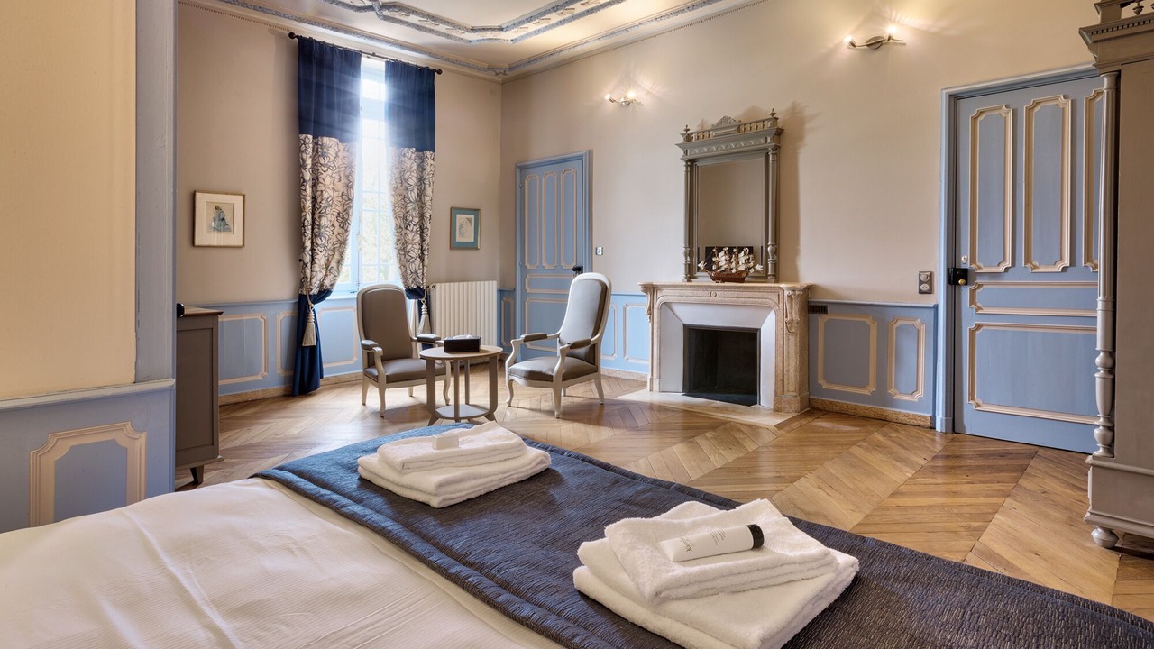 Photo of Bedroom in Cuisery