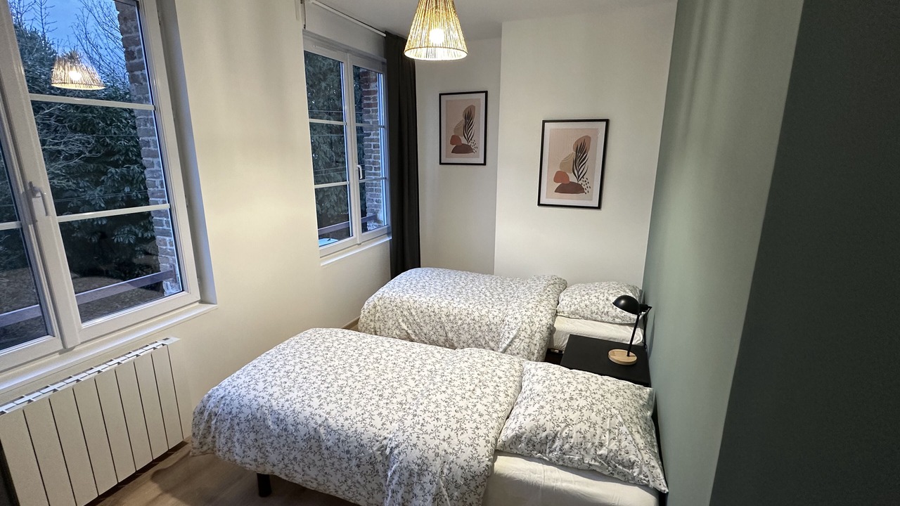 Photo of Bedroom in Saint-Pierre-les-Elbeuf