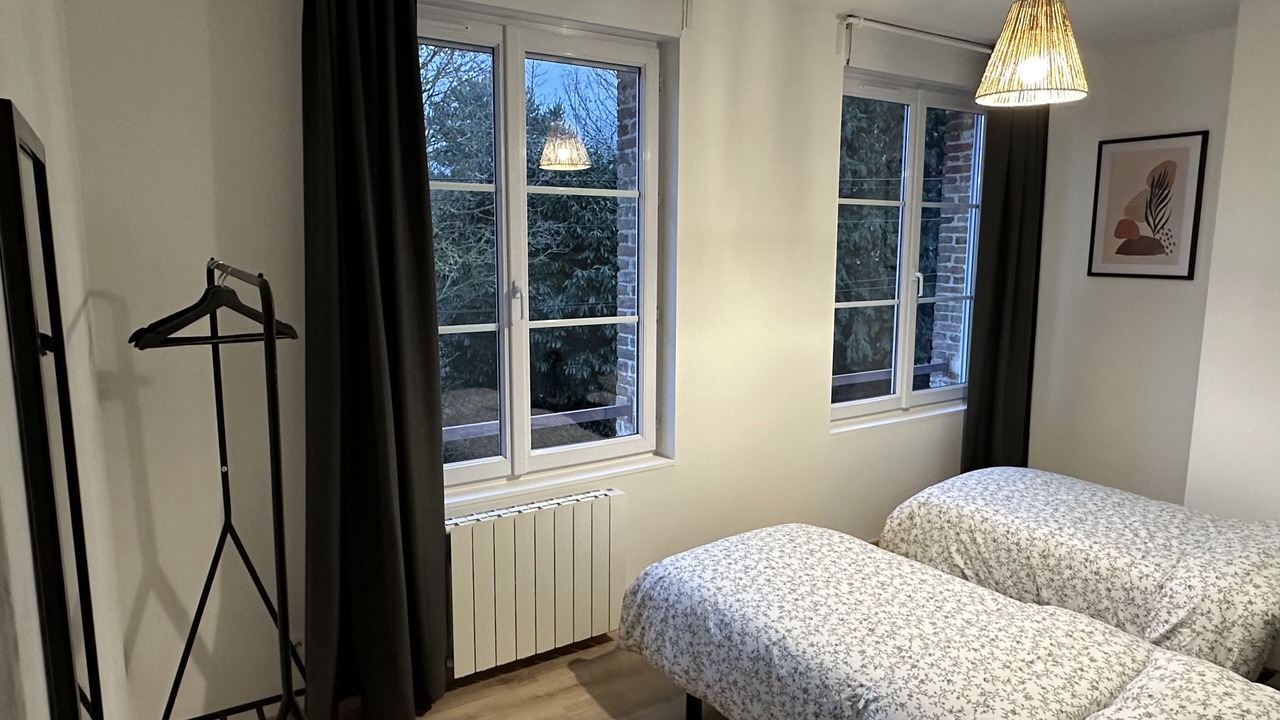 Photo of Bedroom in Saint-Pierre-les-Elbeuf