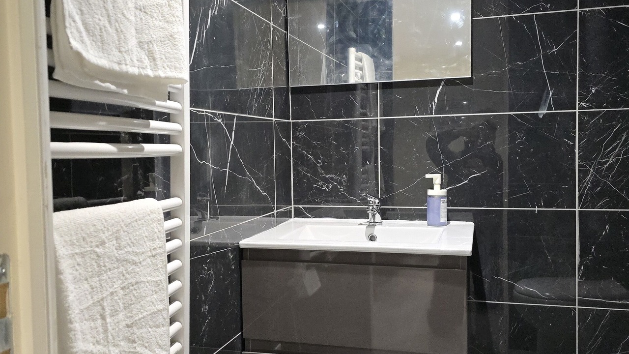 Photo of Bathroom in Bondy