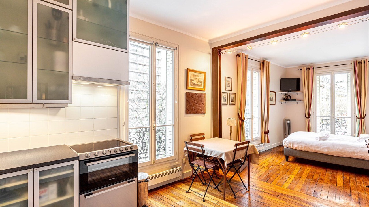 Photo of Bedroom in Saint-Lambert