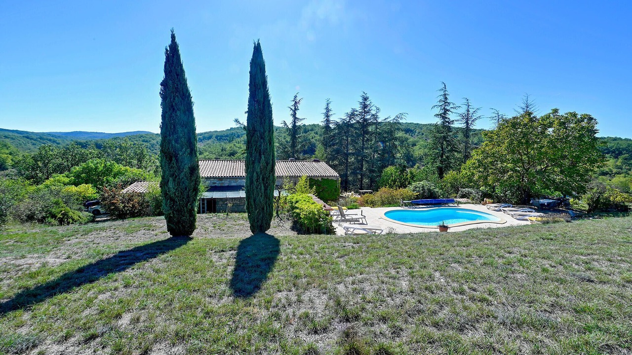 Photo of Outdoor in Saint-Jean-de-Maruejols-et-Avejan