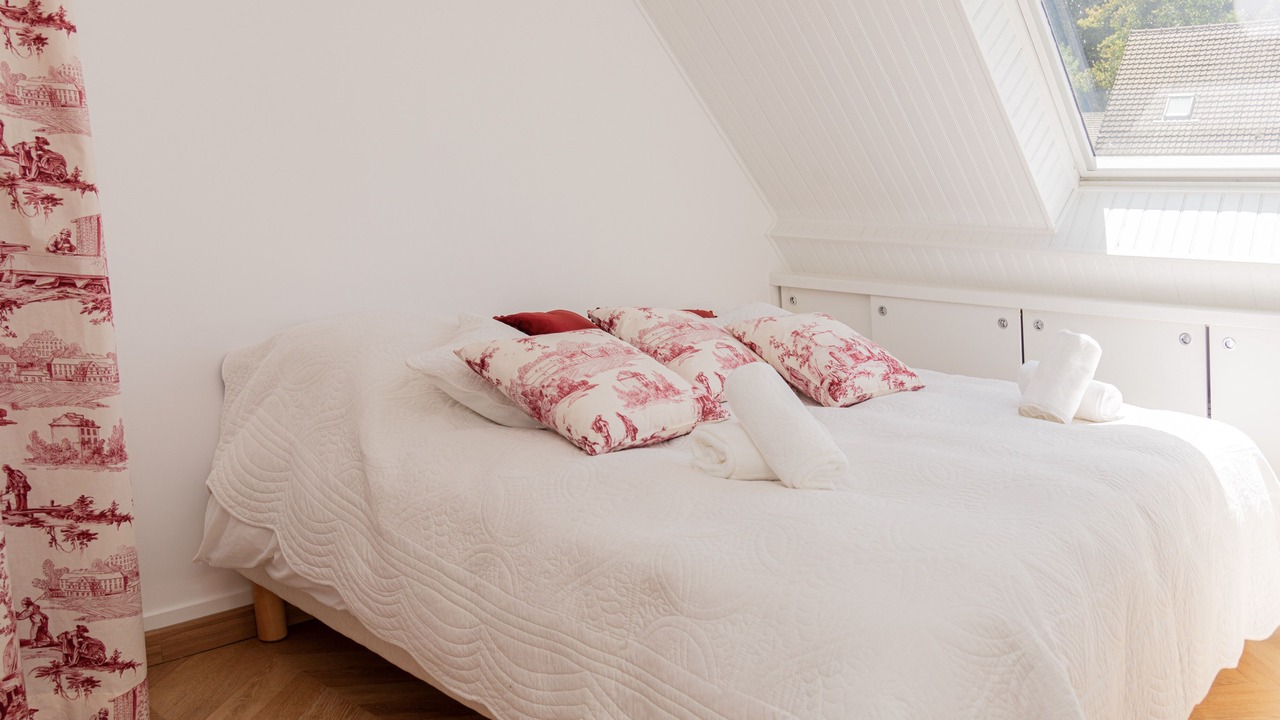 Photo of Bedroom in Jouy-en-Josas