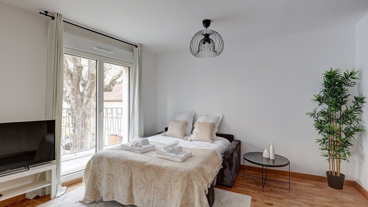 Photo of Bedroom in 17th Arrondissement