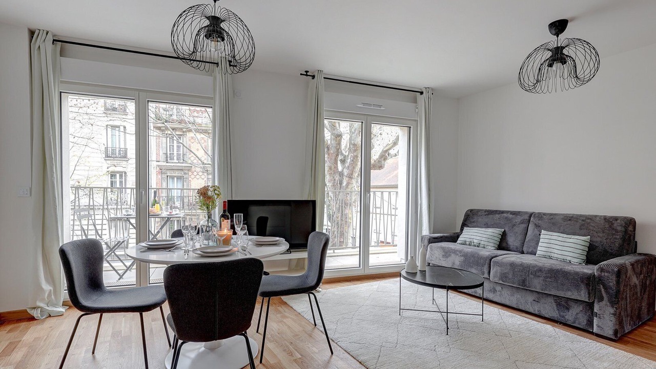 Photo of Livingroom in 17th Arrondissement