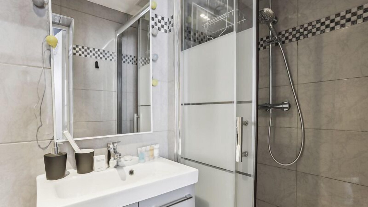 Photo of Bathroom in Le Pre-Saint-Gervais