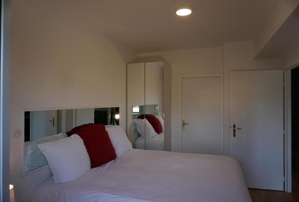 Photo of Bedroom in Quartier de Becon