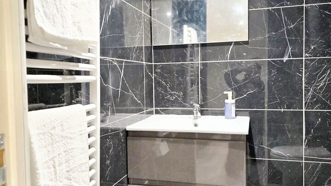 Photo of Bathroom in Noisy-le-Sec