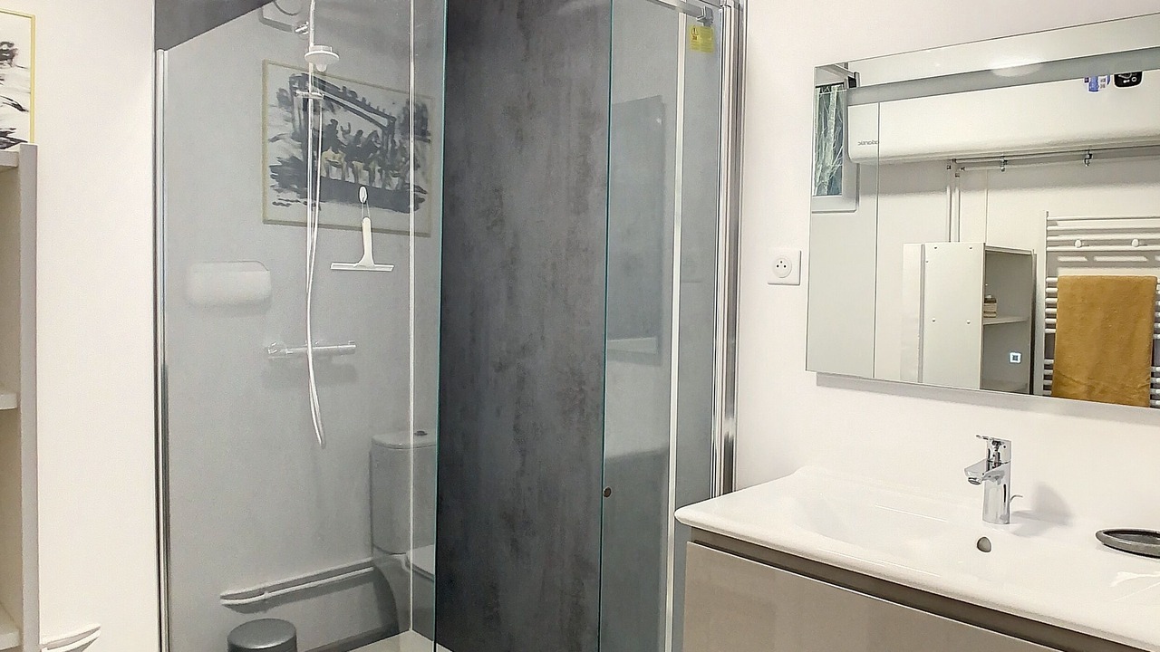 Photo of Bathroom in Lacroix-Saint-Ouen