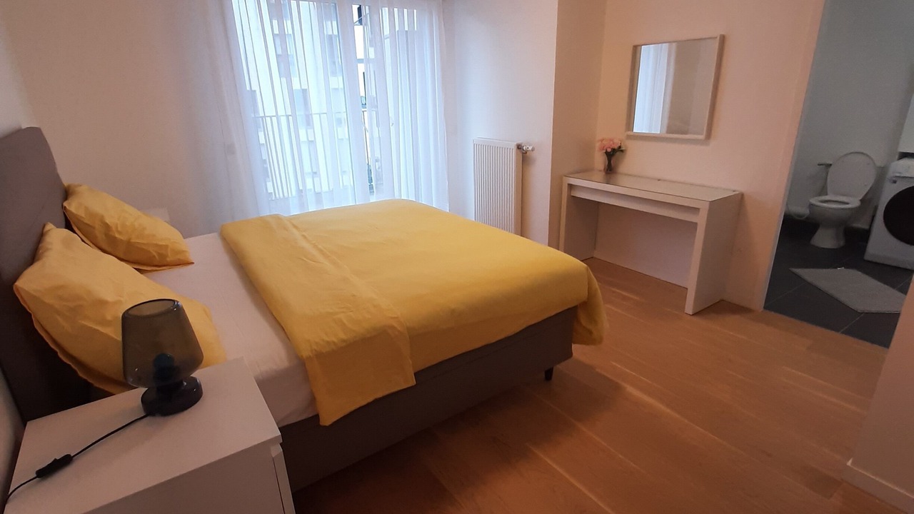 Photo of Bedroom in Plateau - Mont-Valerien