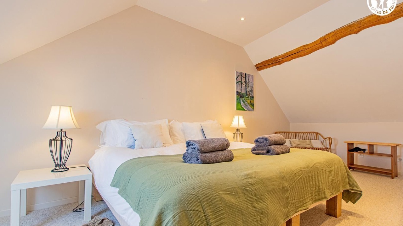 Photo of Bedroom in Saint-Sernin-du-Plain