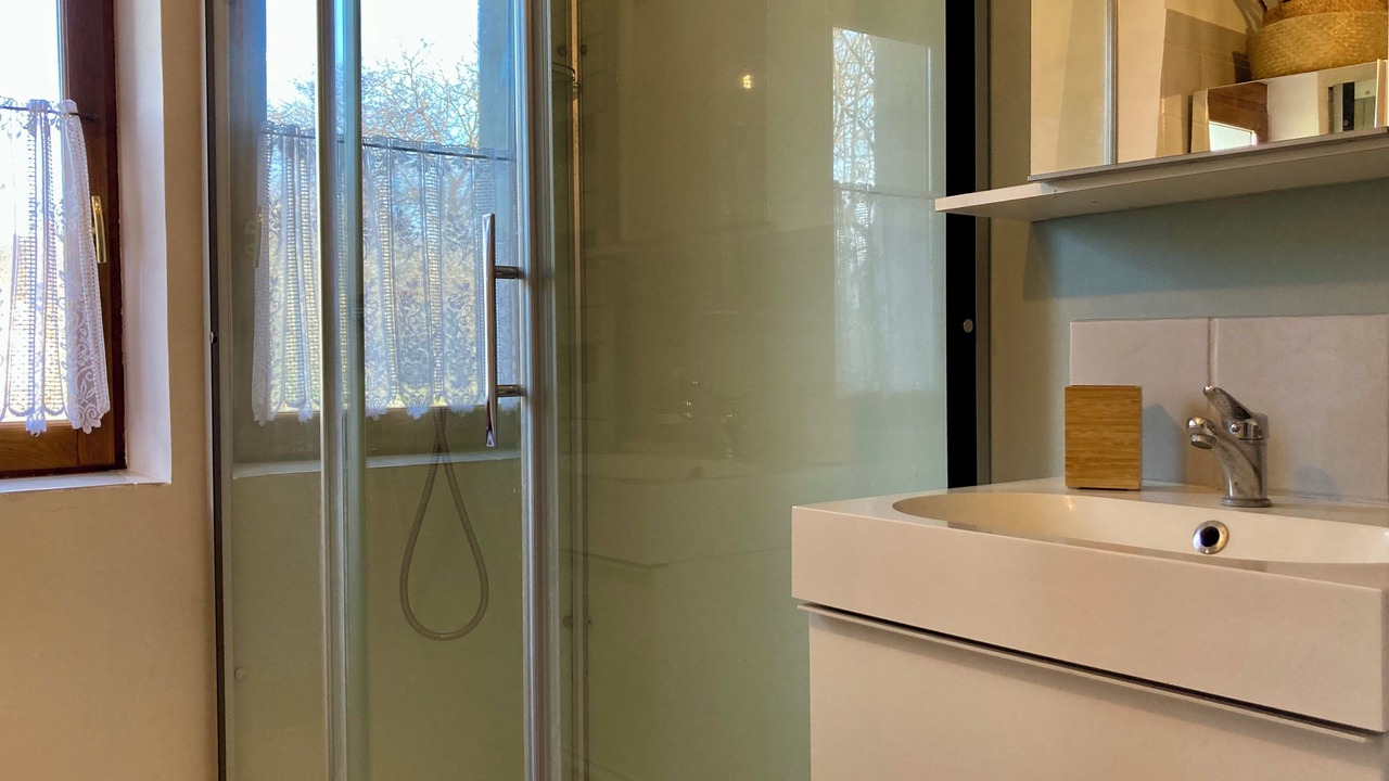 Photo of Bathroom in Chevannes