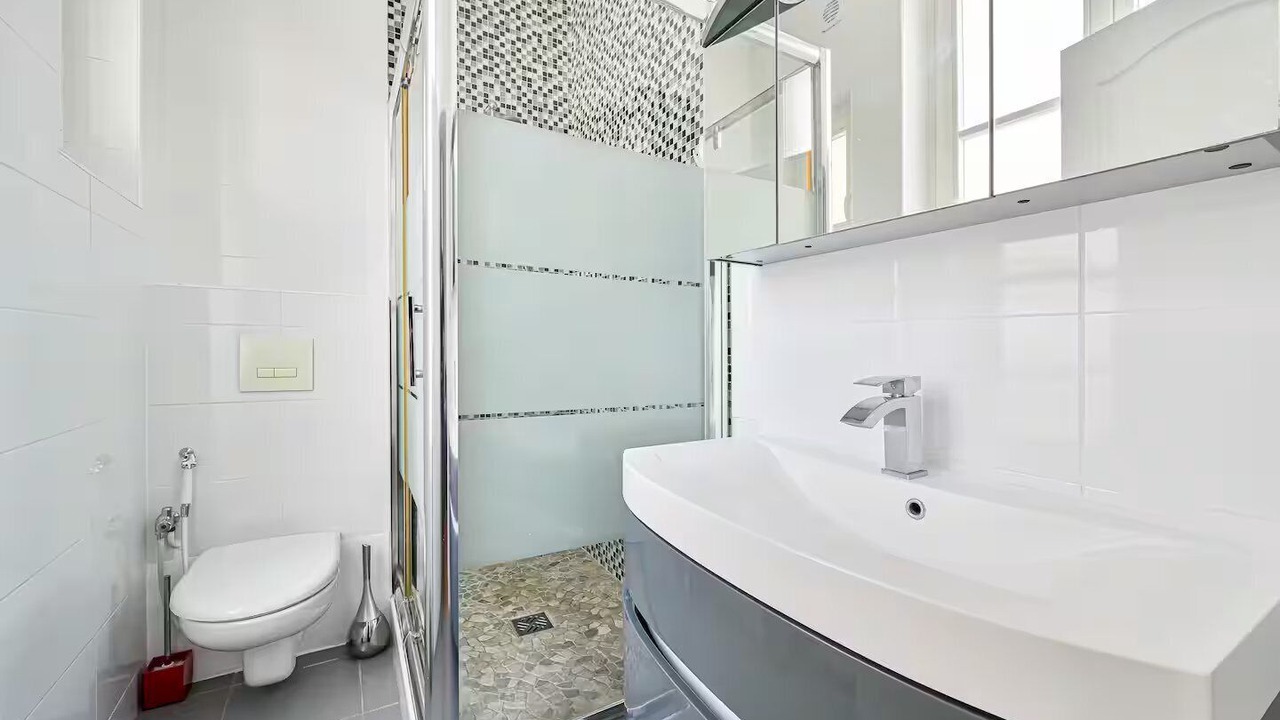 Photo of Bathroom in Levallois-Perret