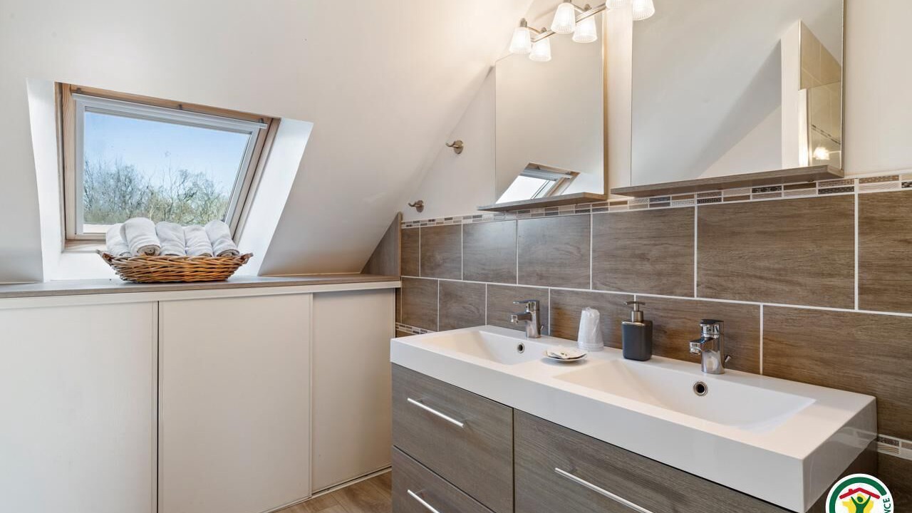 Photo of Bathroom in Sausseuzemare-en-Caux