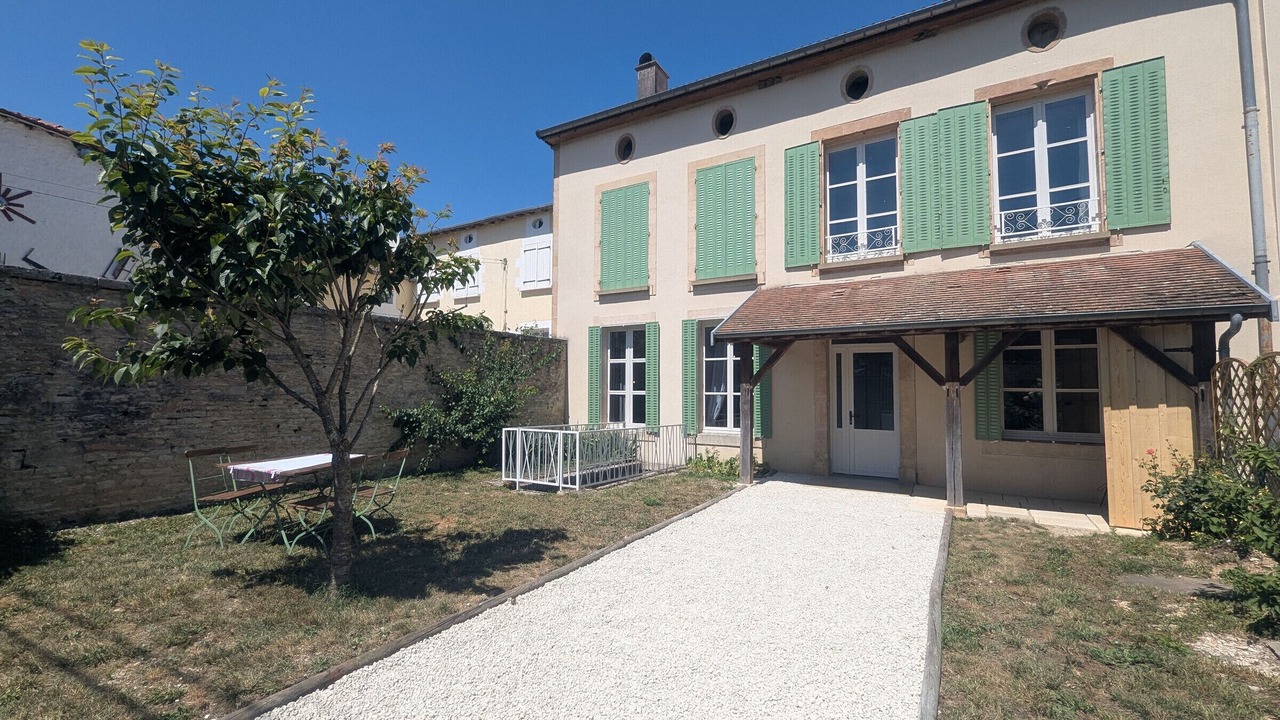 Photo of Outdoor in Gudmont