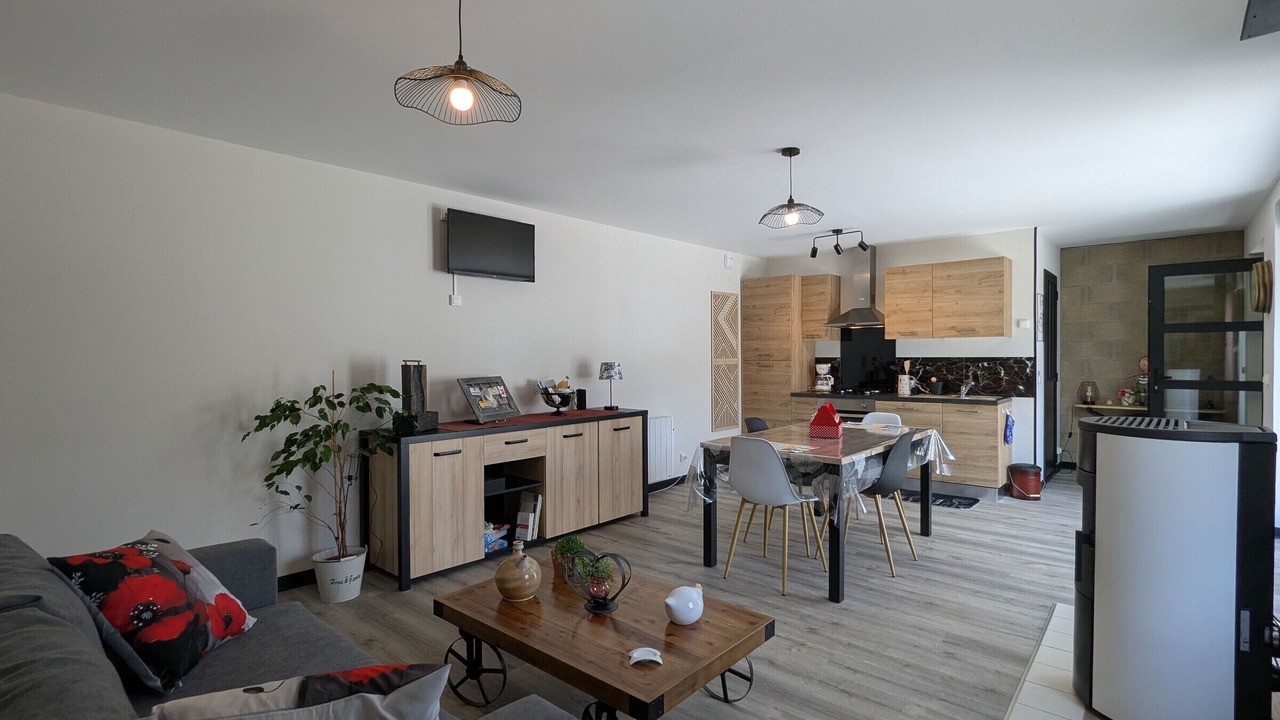 Photo of Livingroom in Milly-sur-Bradon