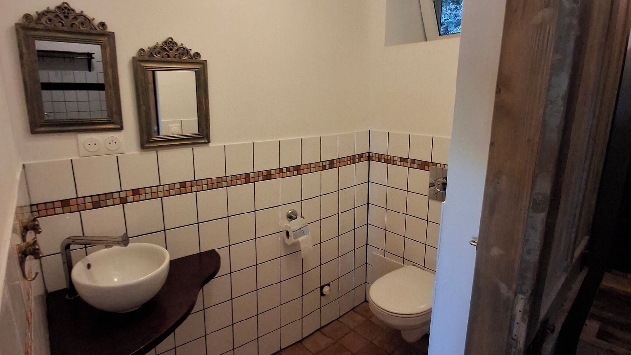 Photo of Bathroom in Erloy