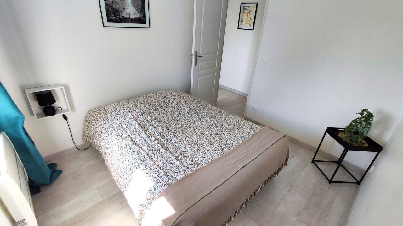 Photo of Bedroom in Damouzy