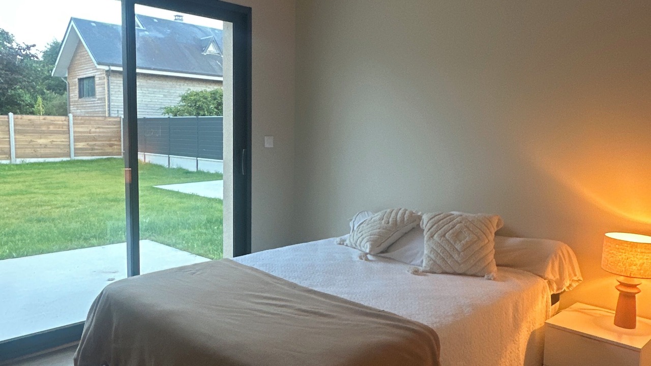 Photo of Bedroom in Heuqueville