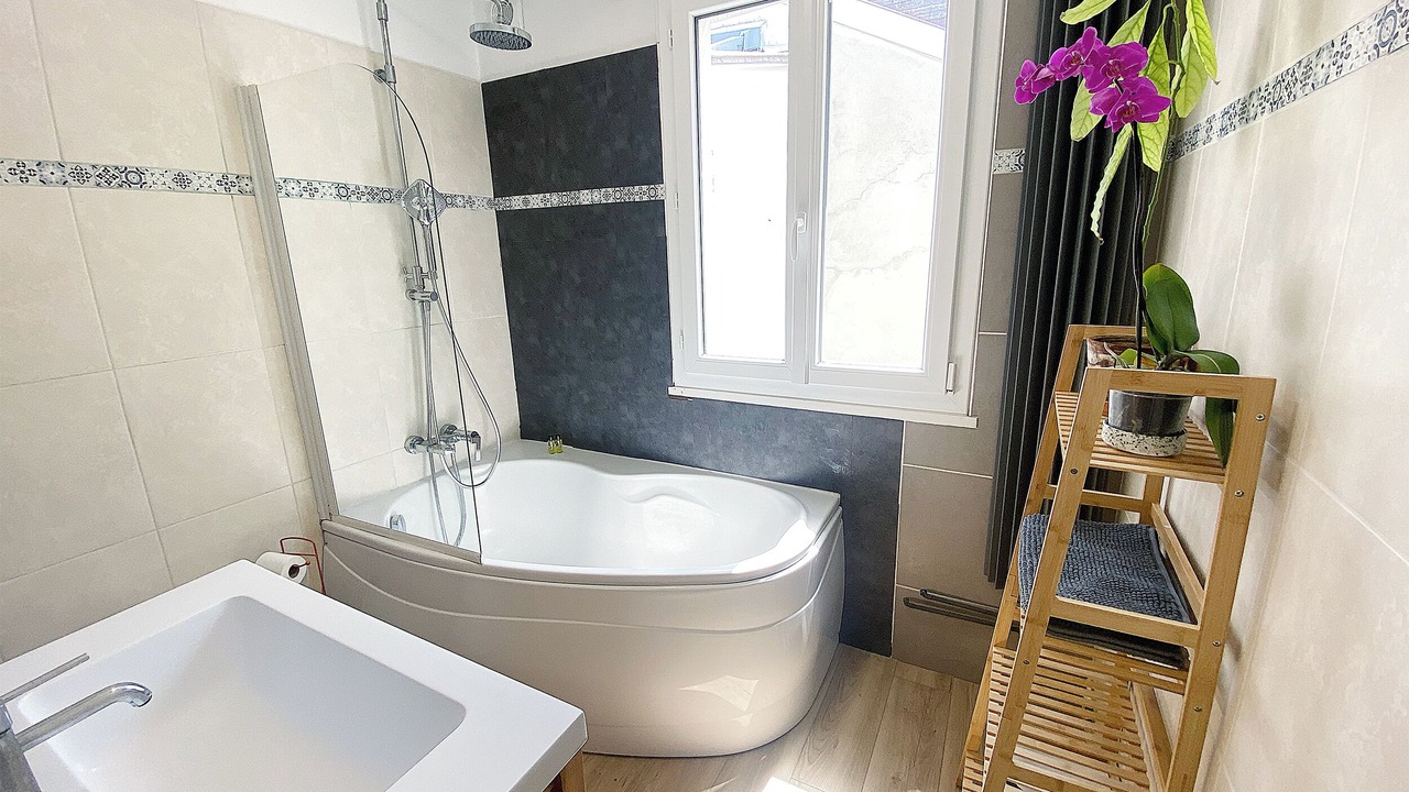 Photo of Bathroom in Reims